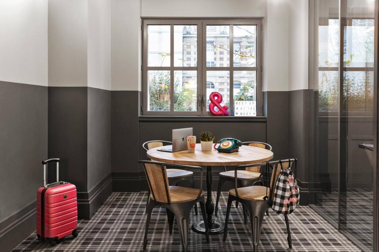 Moxy Lille City Bagian luar foto