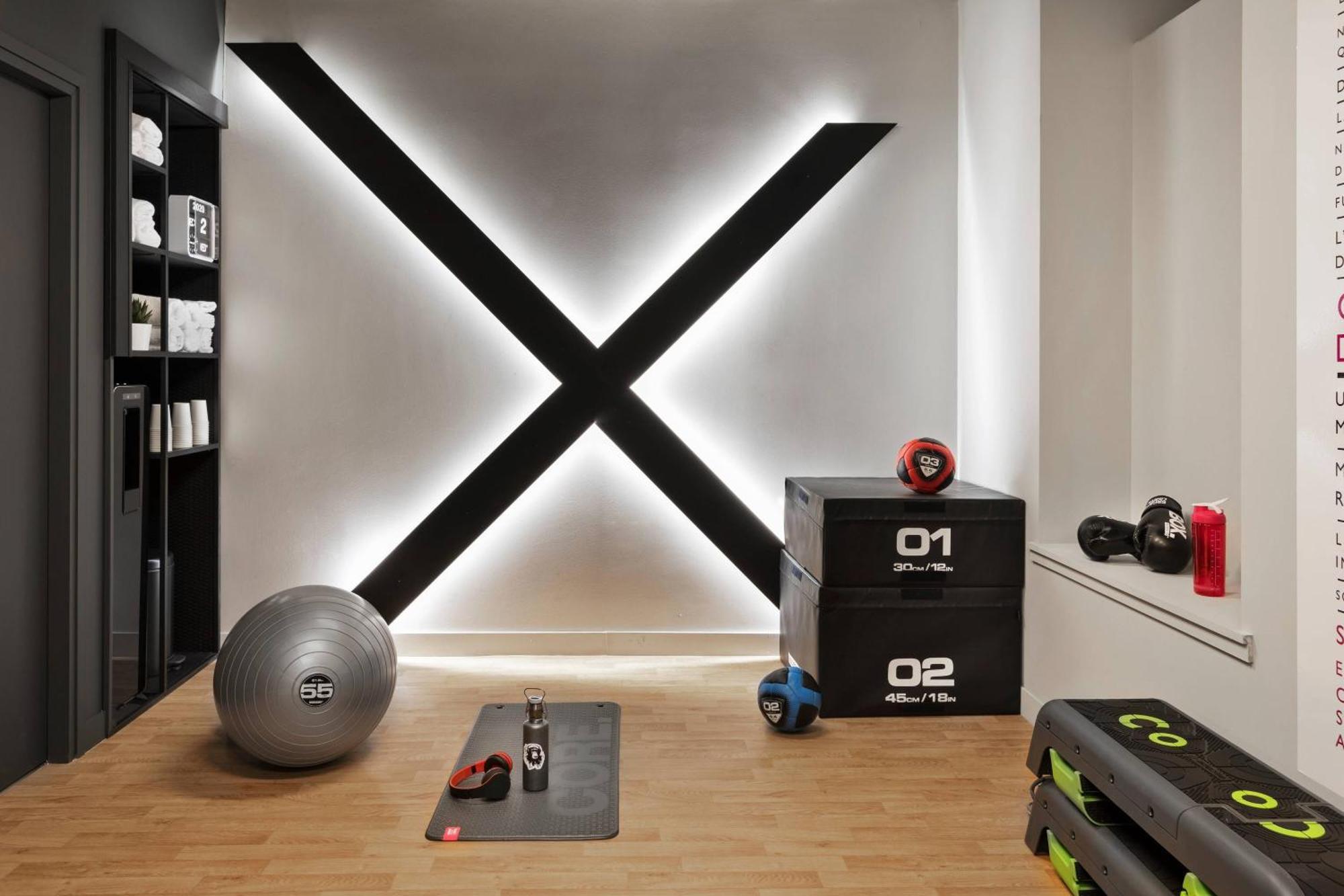 Moxy Lille City Bagian luar foto
