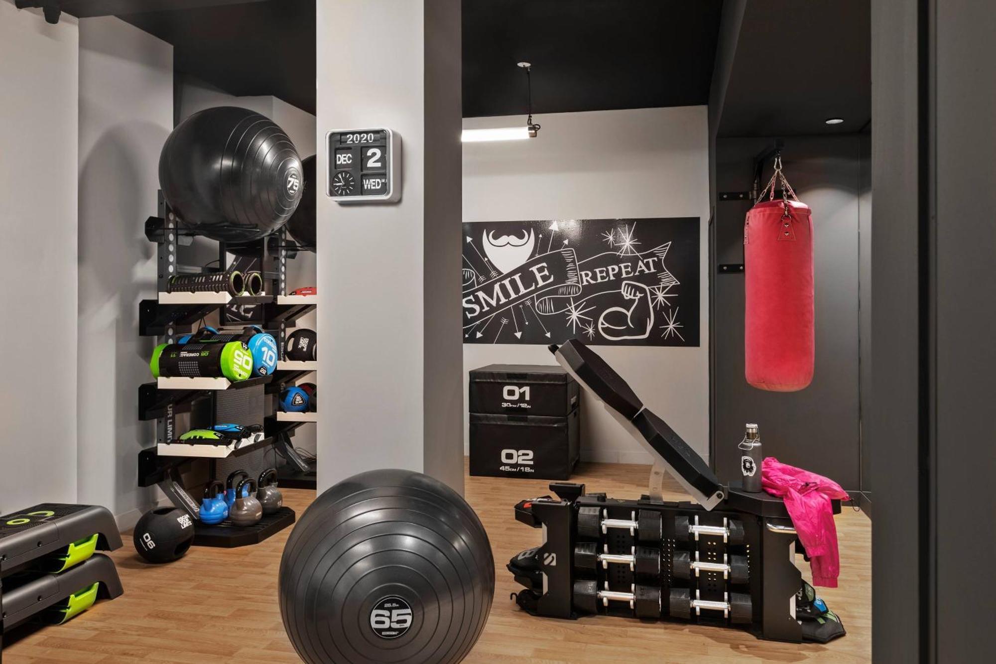 Moxy Lille City Bagian luar foto